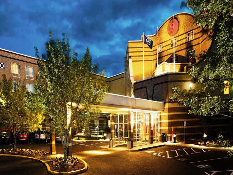 波士顿尼德姆喜来登酒店 外观 照片